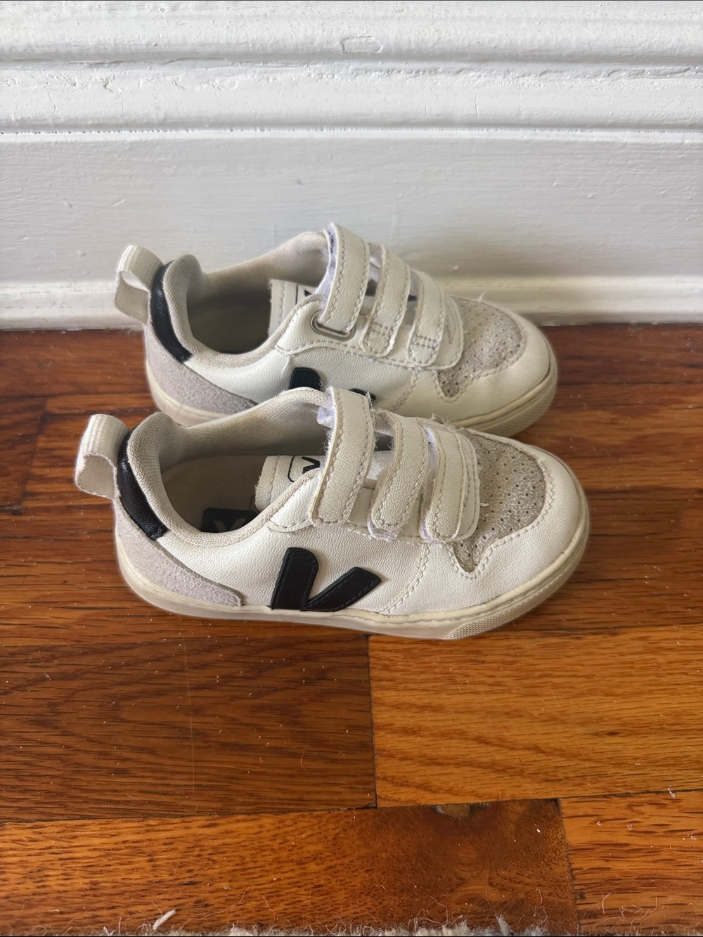 Veja Kids Velcro Sneakers in Cream with Black V Accent